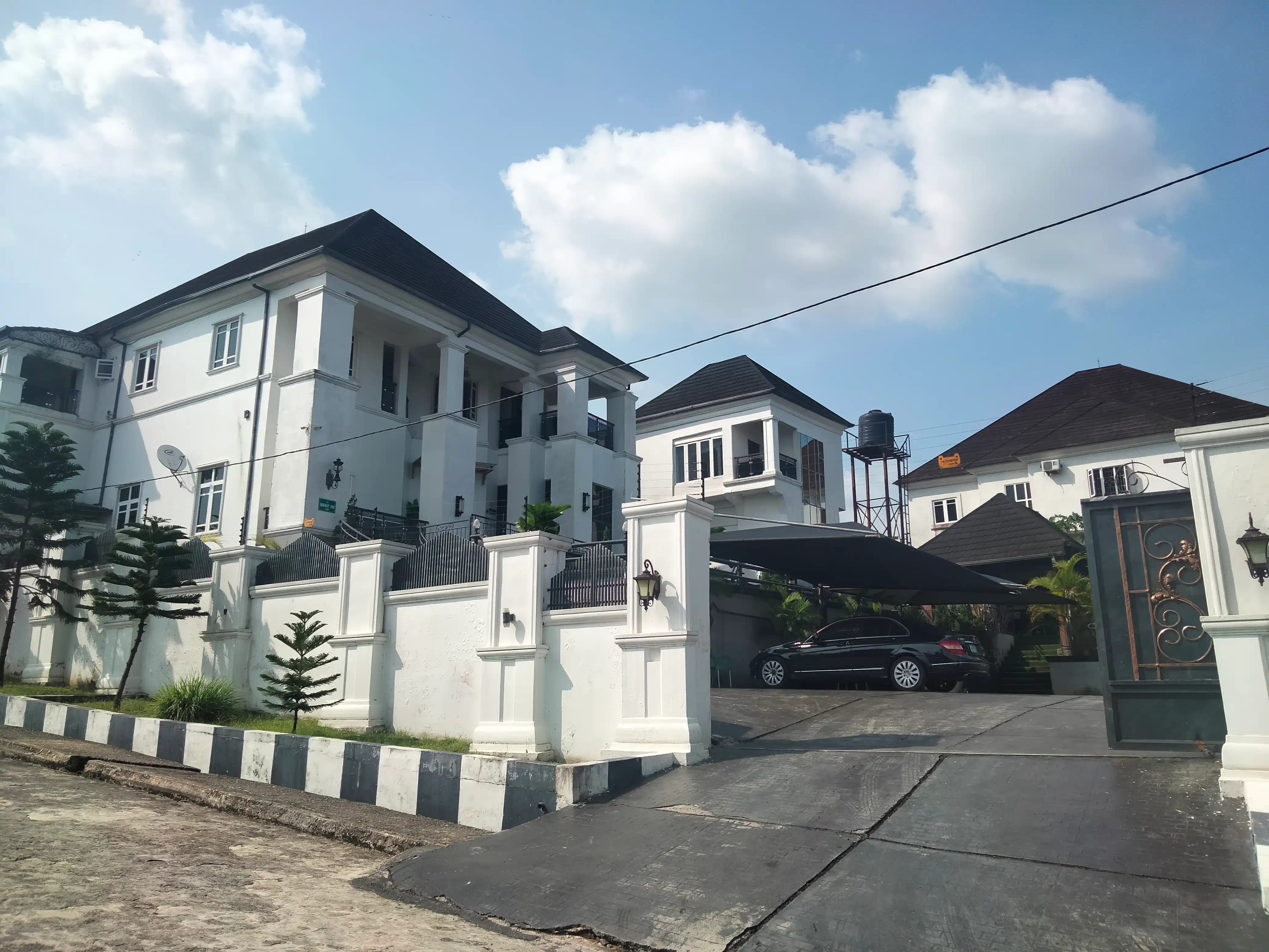 Hogis Exclusive Suites