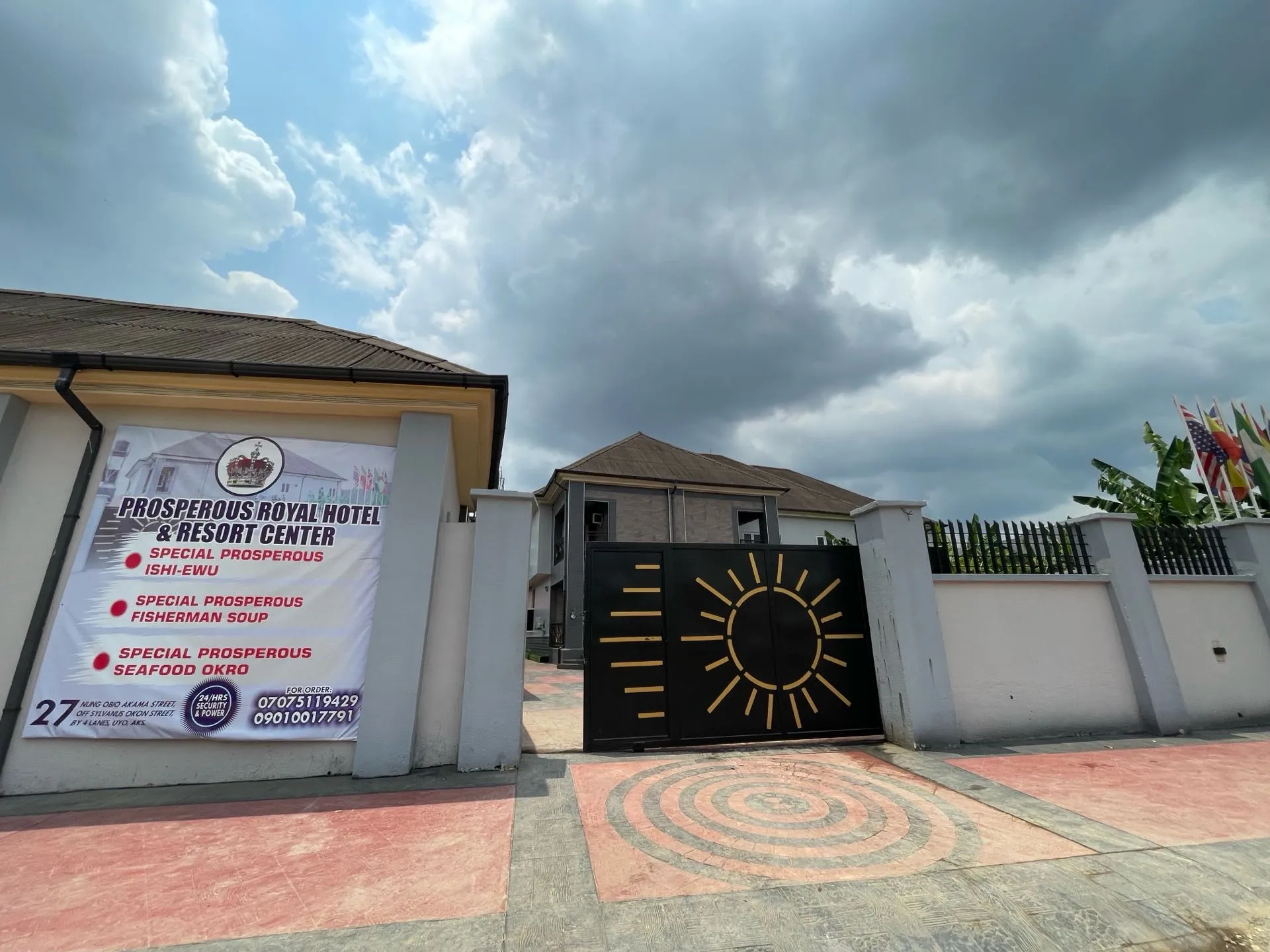 prosperous Royal Hotel & Resort Center