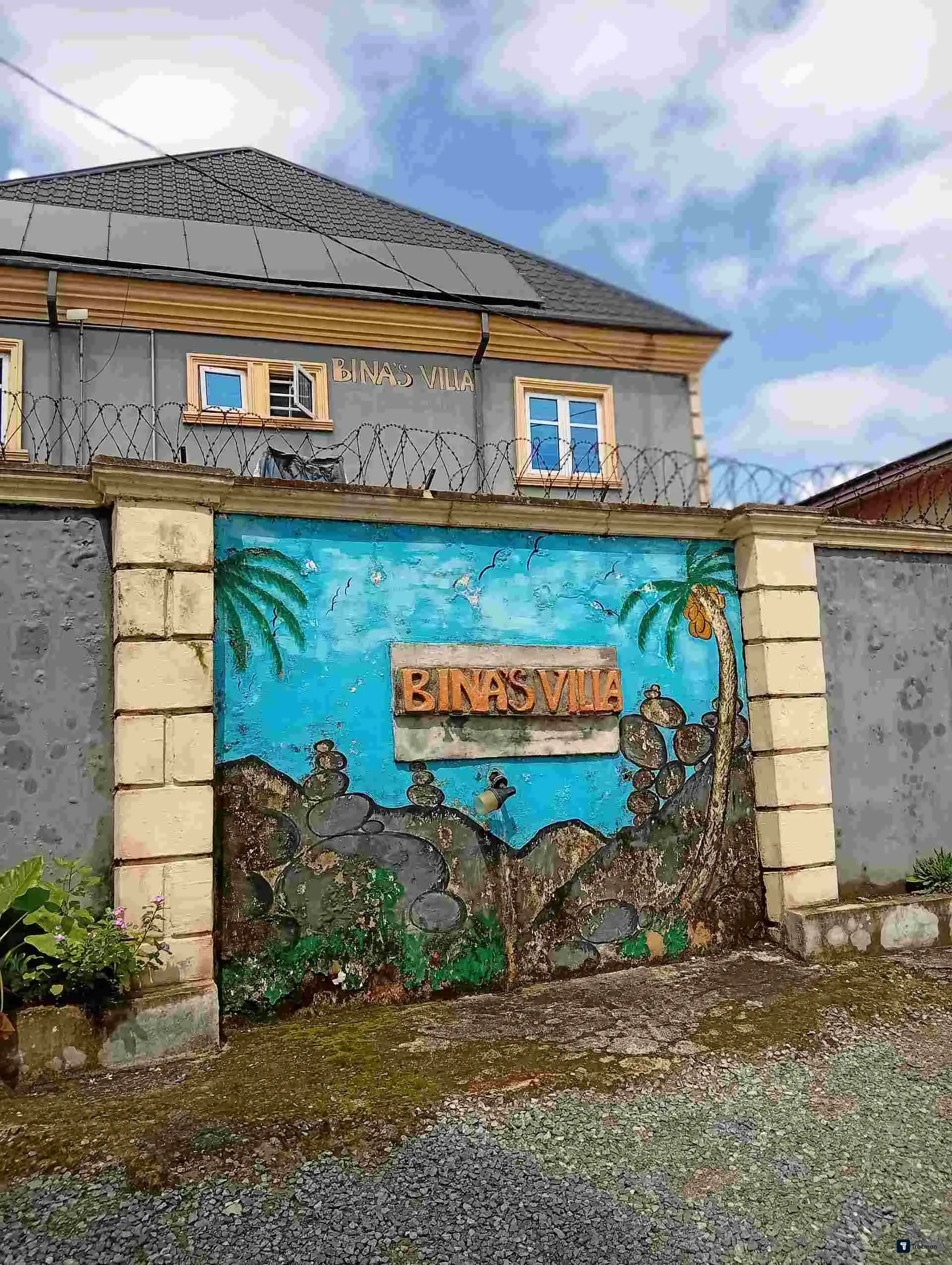 Bina's lodge and hotel
